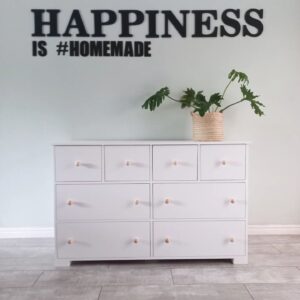 Large White Compactum
