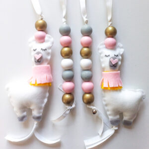 pink-glod-llama-dangles-baby-nursery-accessories