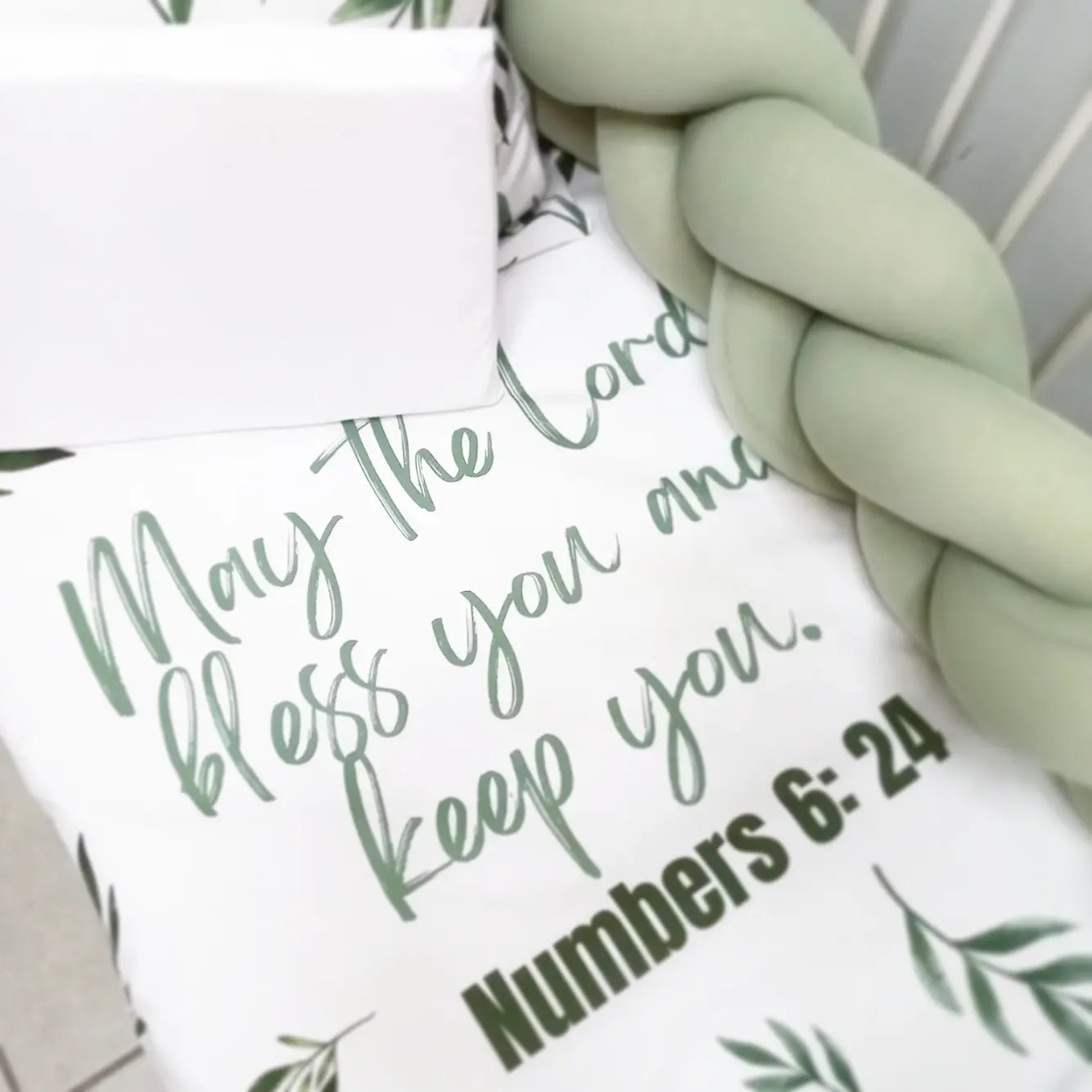 May The Lord Bless You Linen Set - Image 4